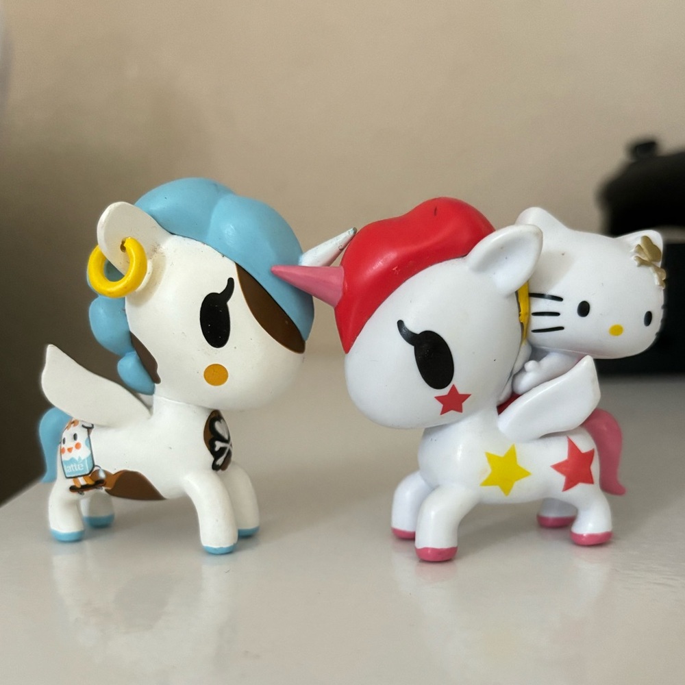Toki Doki Hello Kitty Figures